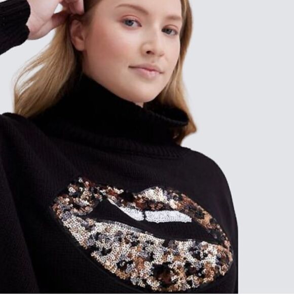 Torrid Drop Shoulder Turtle Neck Sweater Leopard Lips Black, Size 3/4 - Picture 10 of 12